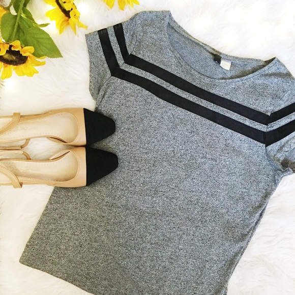 H&M Tops - ✨NWOT H&M Top✨